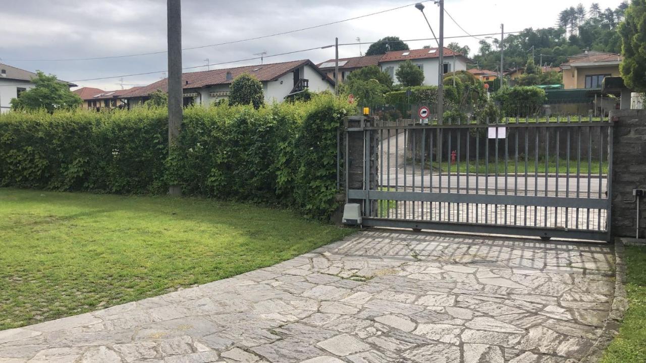 Casa Gaiani Villetta In Riva Al Lago Vista Mozzafiato Варано-Борги Экстерьер фото