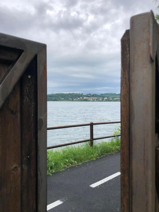 Casa Gaiani Villetta In Riva Al Lago Vista Mozzafiato Варано-Борги Экстерьер фото